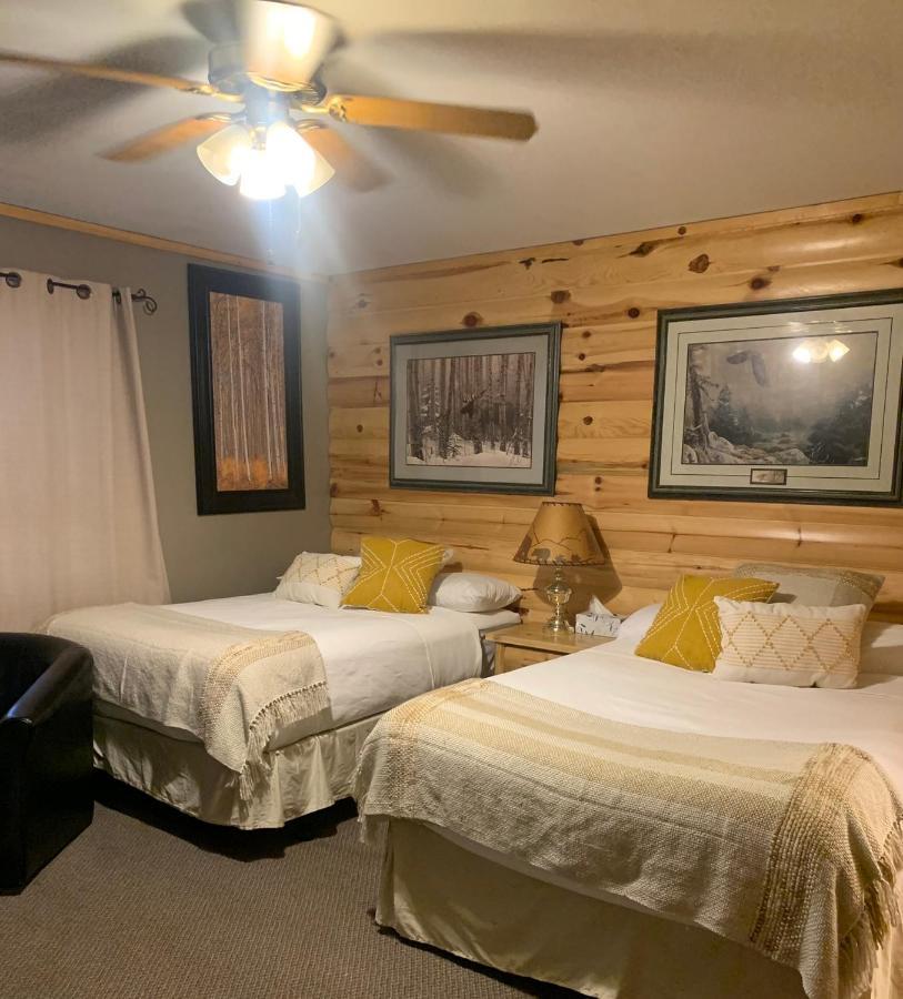 Muskie Bay Resort Nestor Falls エクステリア 写真